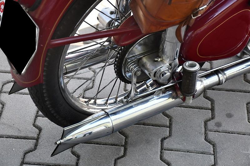 Jawa 250/11 Pérák (1948) - fotka 11 z 19
