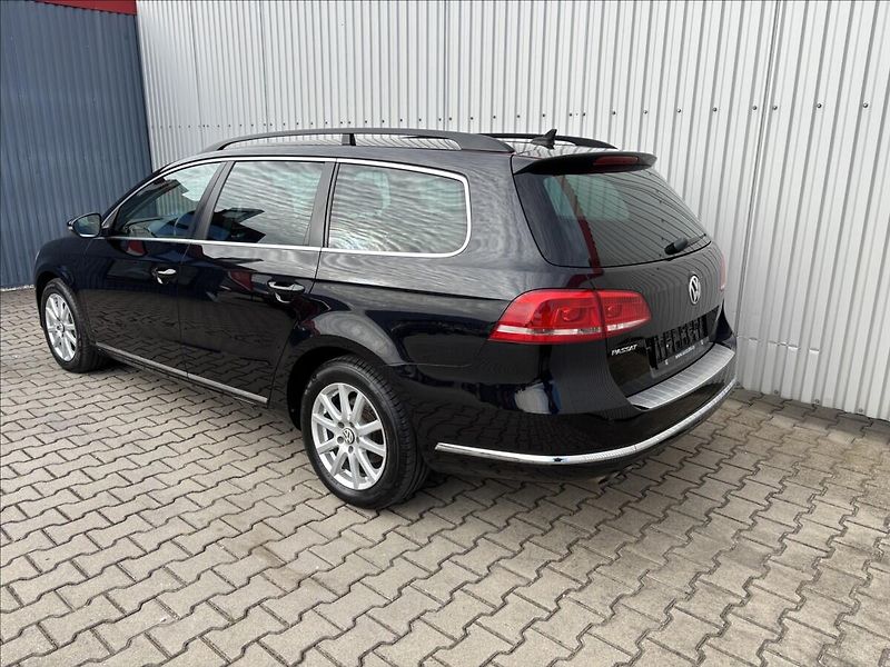 Volkswagen Passat Var. 2.0 TDi Comfortline - fotka 3 z 13