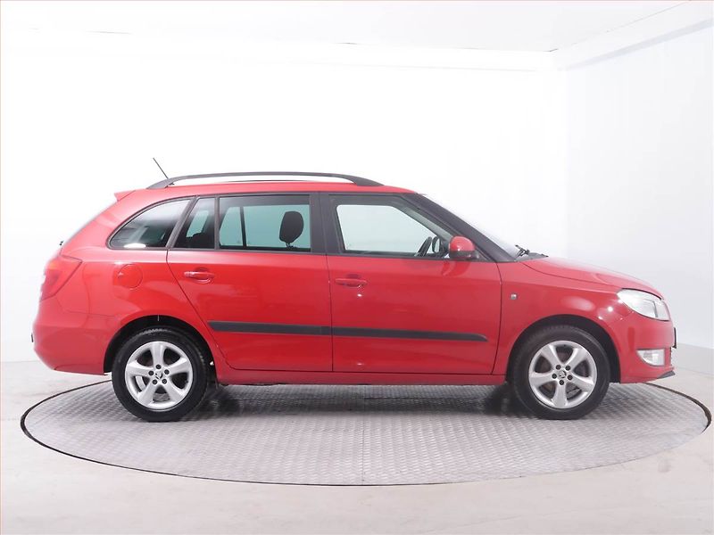 Škoda Fabia (2014) 1.6 TDI - fotka 6 z 16