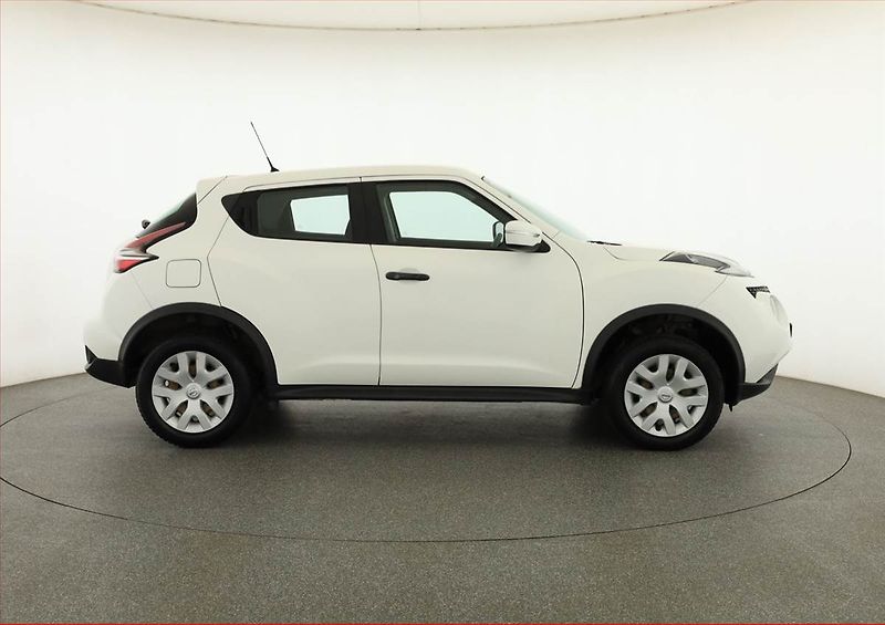 Nissan Juke (2015) 1.6 i, ČR,1.maj, Serv.kniha - fotka 6 z 12