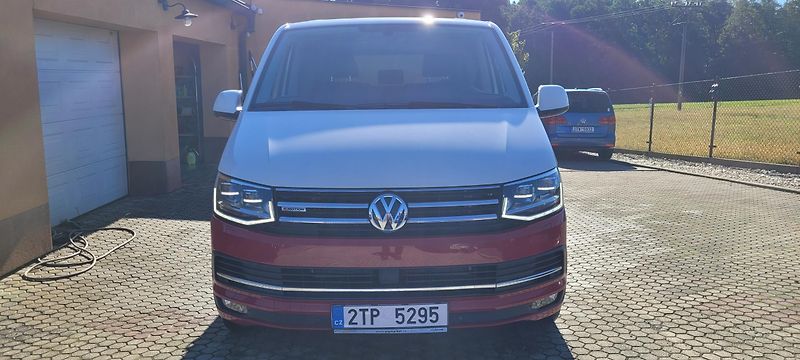 Volkswagen Multivan (2017) T6 2,0TDi 150kW DSG Highline - fotka 2 z 42