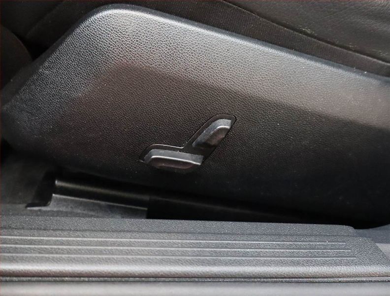 Mercedes-Benz Třídy E (2009) E 350 CDI, Automat, Xenony - fotka 21 z 23