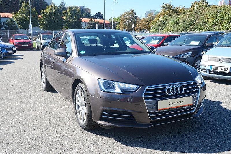 Audi A4 - fotka 3 z 6
