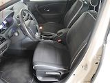 Renault Fluence (2013) 1.6 16V, 2.maj,ČR, AC, temp - náhled 9