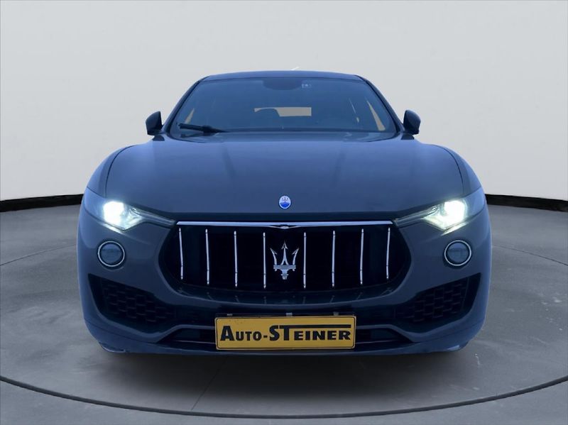 Maserati Levante 3,0 D,Tažné,2x sada Kol - fotka 1 z 21