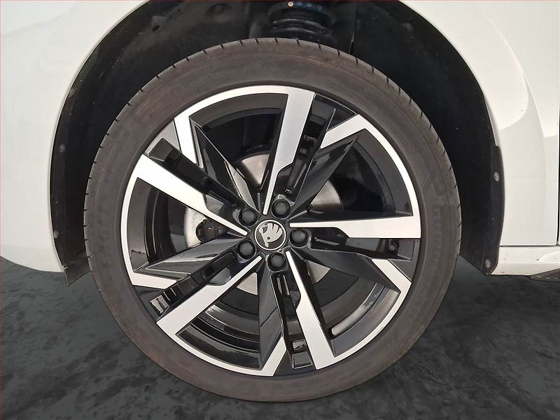 Škoda Kamiq (2025) Monte Carlo 1.0 TSI - fotka 15 z 22