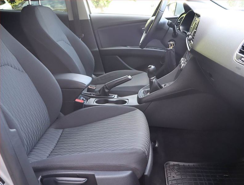 Seat Leon (2013) 1.2 TSI, Tempomat - fotka 9 z 20