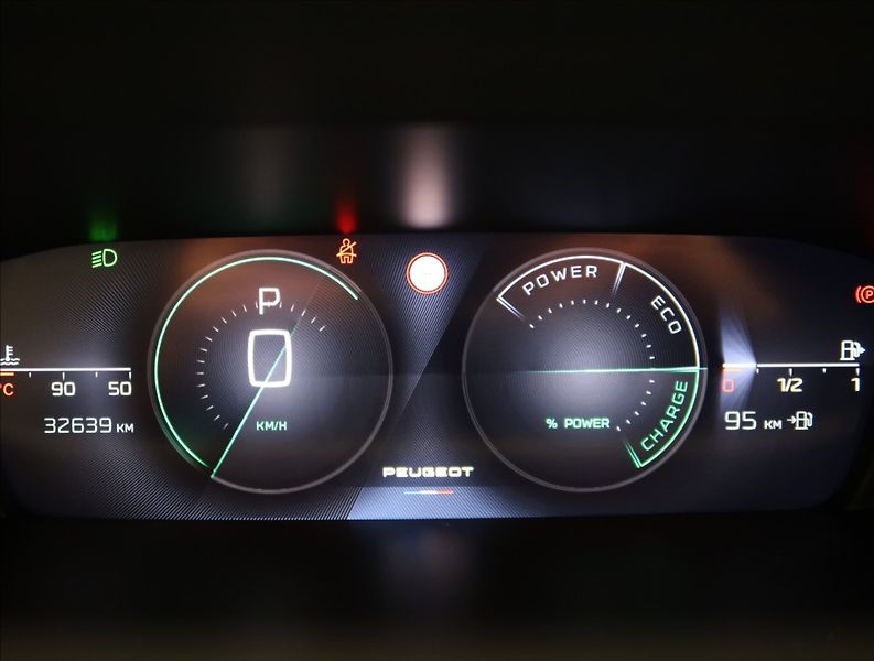 Peugeot 308 1,2 PT AT ALLURE NAVI KAMERA - fotka 17 z 42