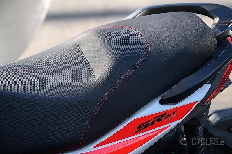 Aprilia SR GT 200 (2026) Sport, 0% navýšení - fotka 8 z 12