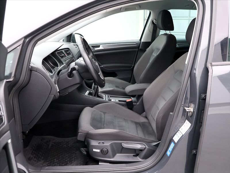 Volkswagen Golf 1.6 TDI Maraton Edition Serv.K - fotka 11 z 27