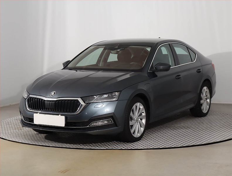 Škoda Octavia (2020) Style 1.4 TSI iV - fotka 2 z 17