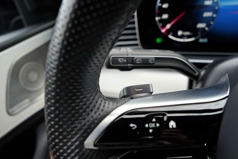 Mercedes-Benz GLE 450d 4Matic/AMG/21/ČR - fotka 46 z 46