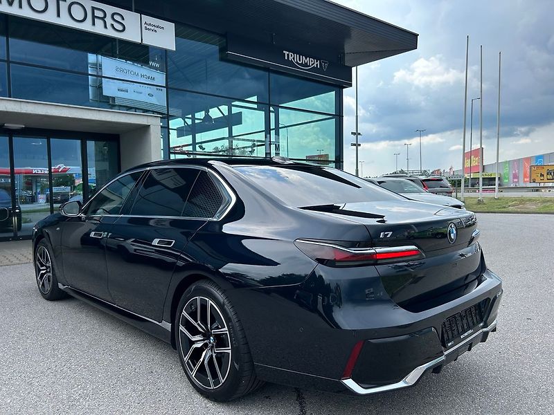 BMW Ostatní i7 xDrive 60 TV TOP 2025 - fotka 7 z 44