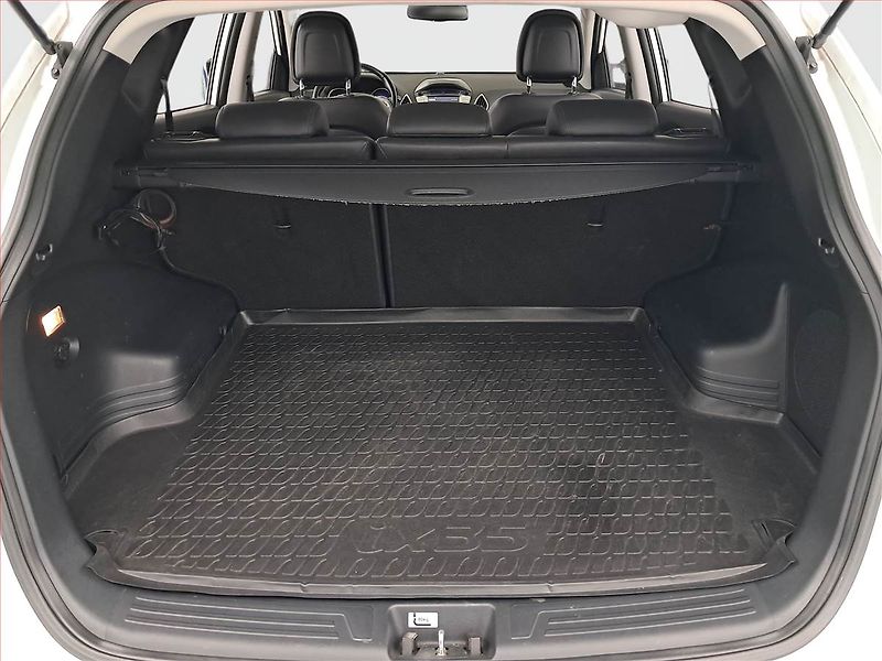 Hyundai ix35 (2010) 2.0 CRDi, 4X4, Serv.kniha - fotka 13 z 16