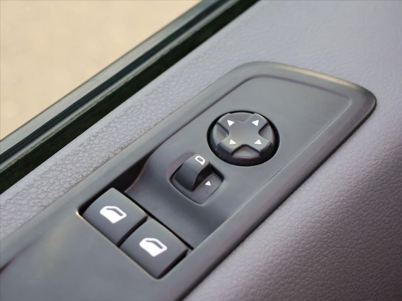 Peugeot Expert 1,5 HDI Klima 9-Míst Long DPH - fotka 14 z 32