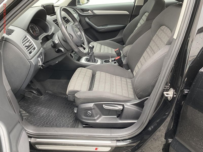 Audi Q3 (2015) 2.0 TFSi, Bixen, navi, TZ - fotka 9 z 17