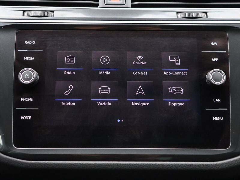 Volkswagen Tiguan 2,0 TDI 110kW DSG R-line DPH - fotka 24 z 32