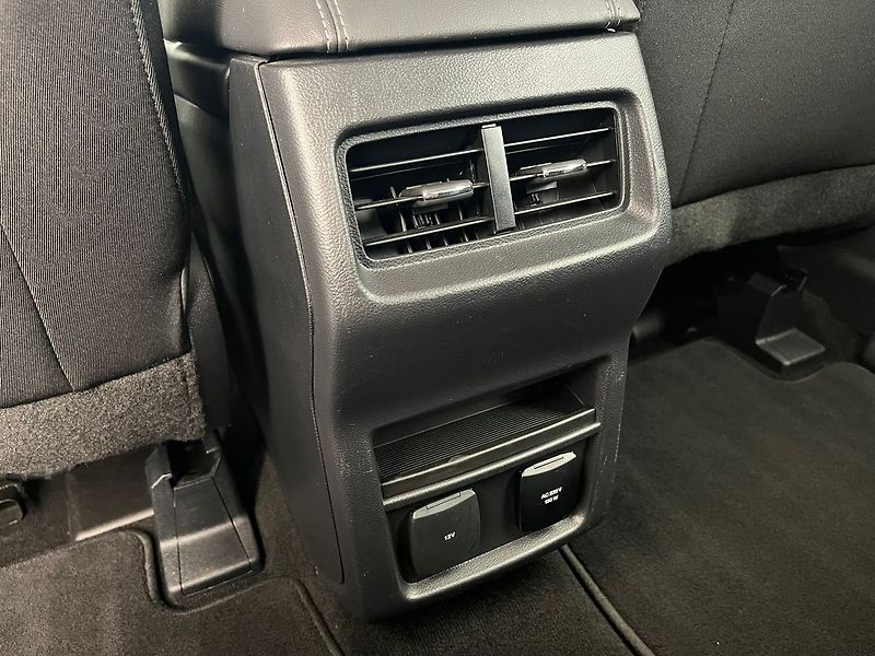 Ford S-MAX 2.0 EB Titanium LED manuál - fotka 32 z 58