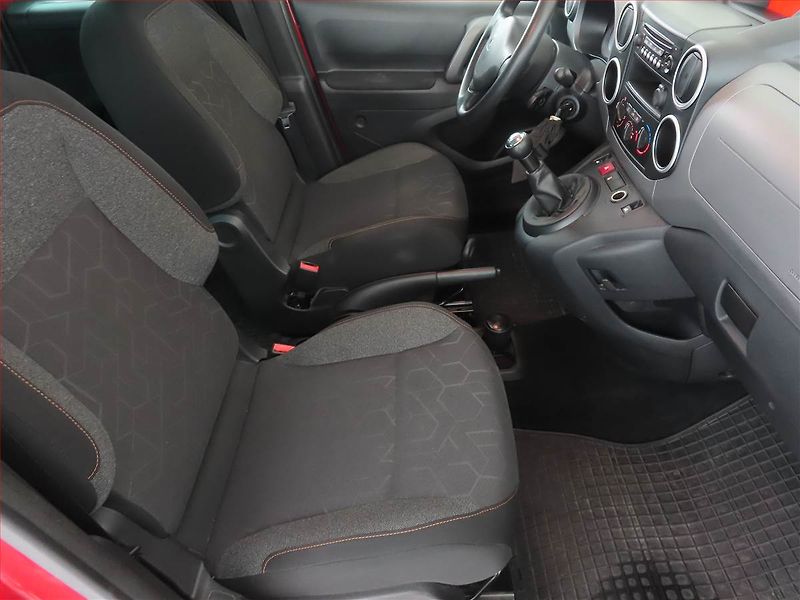 Peugeot Partner (2017) Active 1.6 16V, 5Míst, ČR - fotka 9 z 13