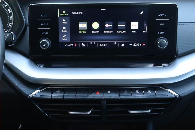 Škoda Octavia (2022) 1.0 TSI, Tempomat - fotka 12 z 25
