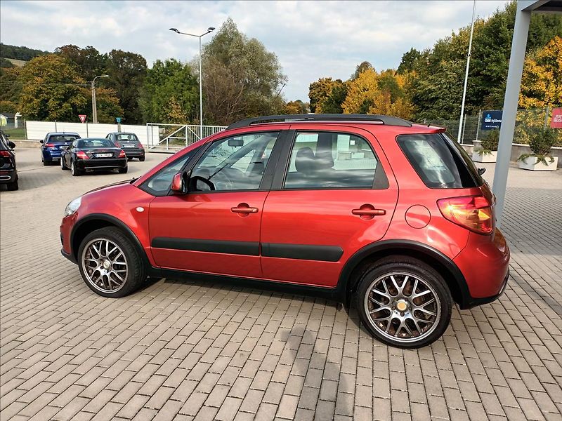 Suzuki SX4 1,6 VVT,88KW,4X4,KLIMA,VÝHŘEV - fotka 8 z 36