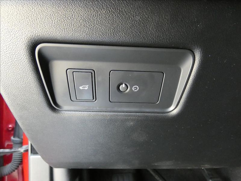 Land Rover Range Rover Sport 3,0 SDV6 Dyn-HSE,1.Maj,ČR,DPH - fotka 22 z 42