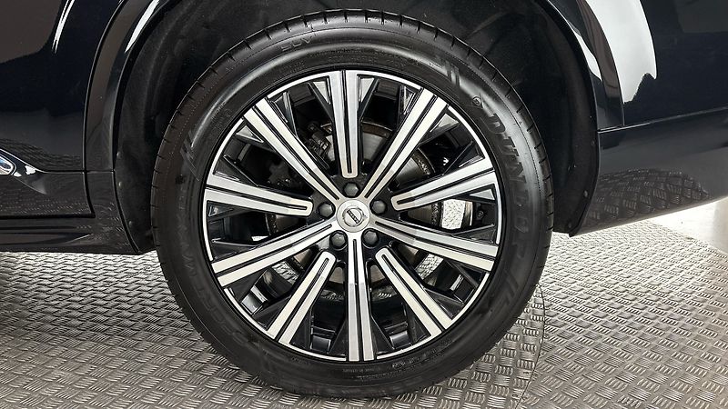 Volvo XC90 2.0 B5 AUT AWD Inscription - fotka 19 z 33