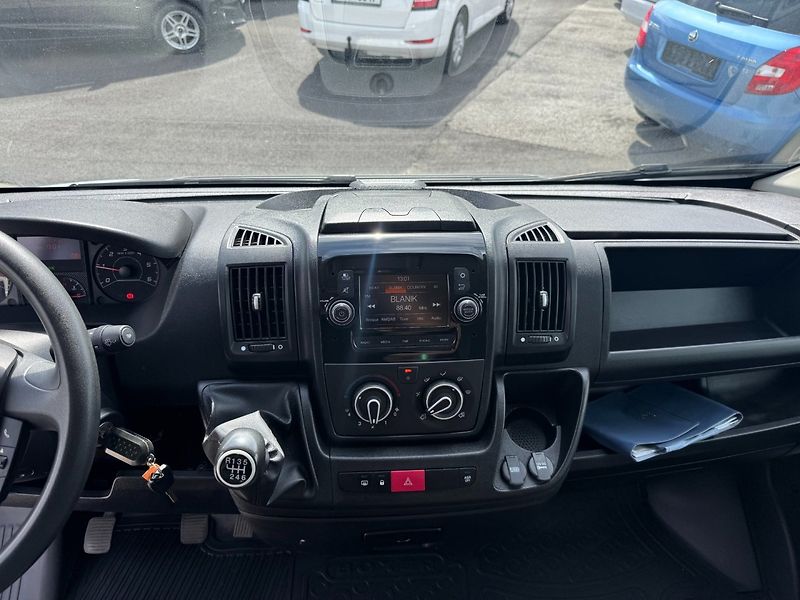 Peugeot Boxer (2021) L1H1 2.2HDi 88kW - fotka 13 z 29
