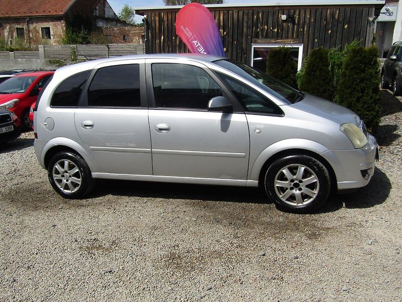 Opel Meriva (2006) 1.6 16v KLIMA FUNKČNÍ - fotka 8 z 32