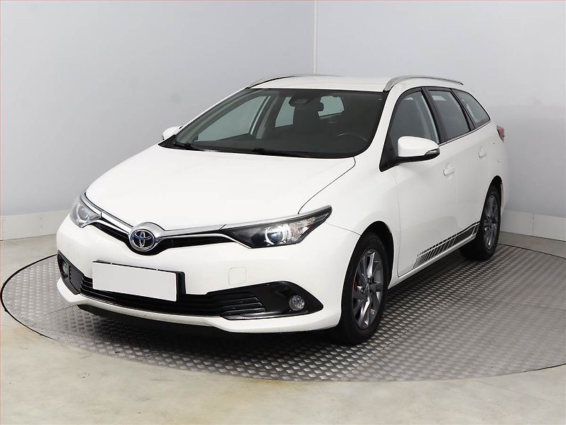 Toyota Auris (2019) 1.6 Valvematic, Serv.kniha - fotka 2 z 16
