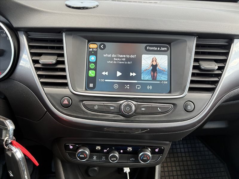 Opel Crossland X 1,2 i 81 KW CZ 1 MAJ AUT KLIMA - fotka 13 z 31