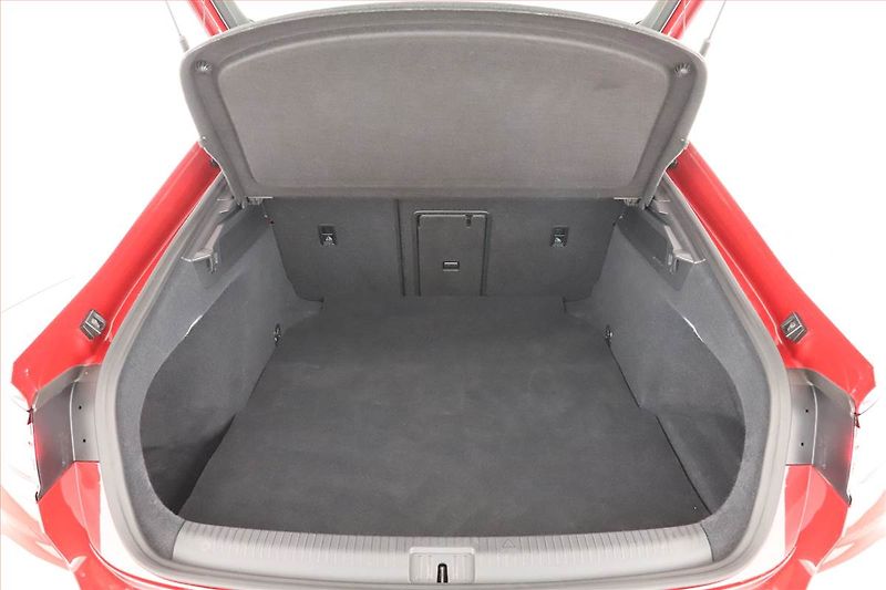 Volkswagen Arteon (2023) R-line 2.0 TDI - fotka 19 z 20