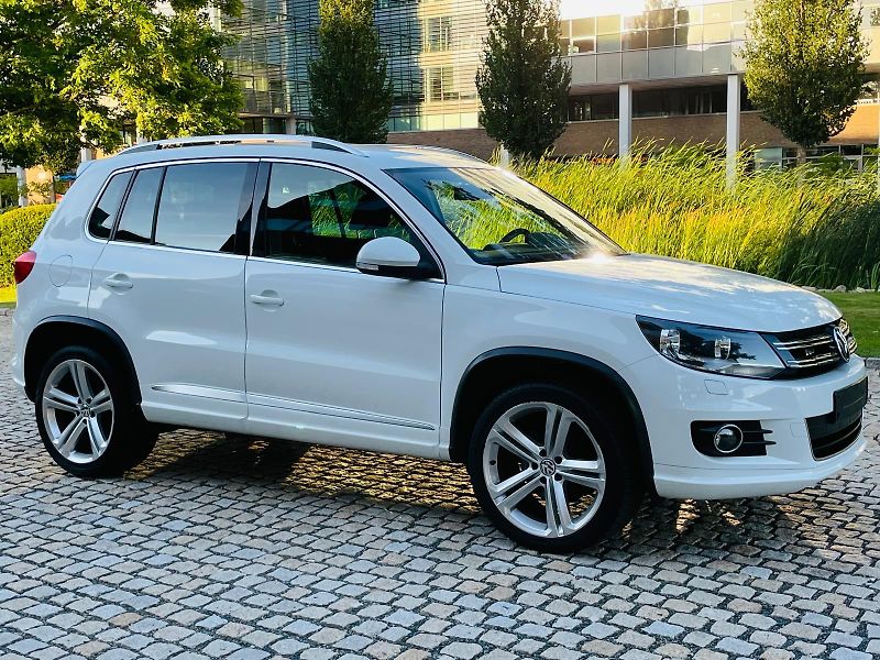 Volkswagen Tiguan 1.4TSI 4x4 MAN SERVISKA TAŽNÉ - fotka 9 z 52