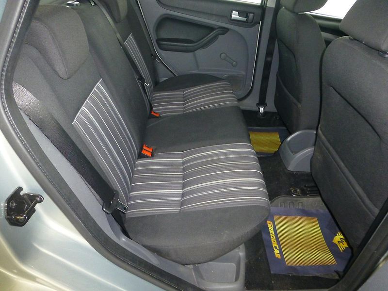 Ford Focus (2009) 1,6TDCI-80KW-KLIMATIZACE*TAŽNÉ - fotka 20 z 24