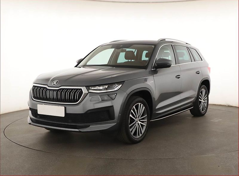 Škoda Kodiaq (2023) 2.0 TSI - fotka 2 z 21