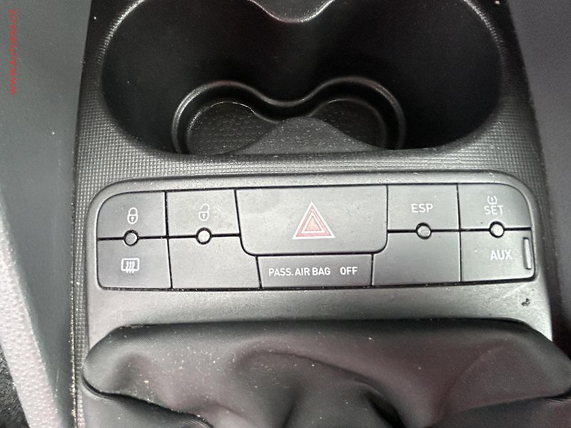 Seat Ibiza (2009) 1.2i, AC, temp - fotka 13 z 16