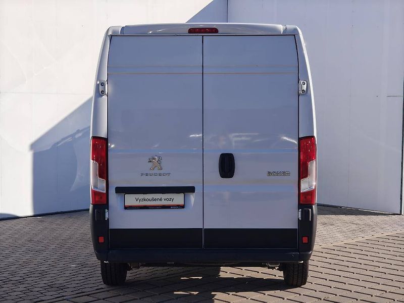 Peugeot Boxer 3500 L3H2 MAN6 2,2 BlueHDi - fotka 18 z 21