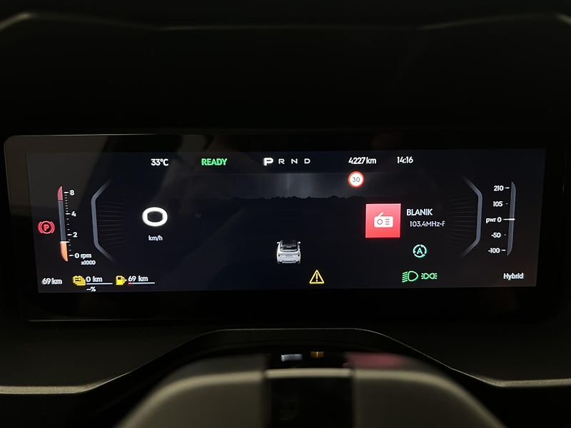 Lynk & Co 01 CORE PHEV AUT CZ 1.maj - fotka 22 z 48