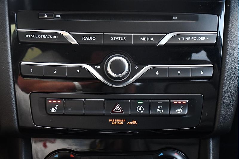 Mercedes-Benz GLA INFINITI QX30 220 CDI 4MATIC  - fotka 32 z 45