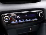 Toyota Yaris 1,5 Hybrid e-CVT 68kW aut. CZ - náhled 17