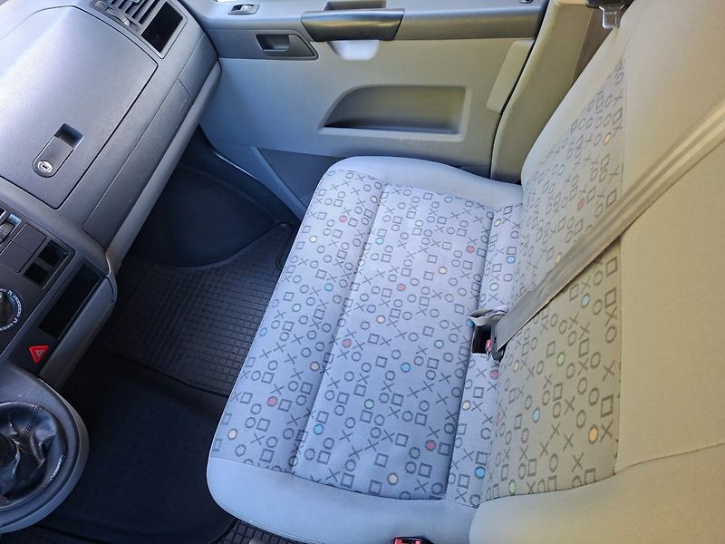 Volkswagen Transporter (2004) 1.9TDI 77kW -9.MÍST-T.Z.-KLIMA - fotka 13 z 31