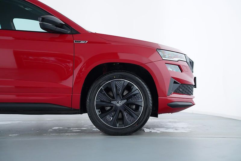 Škoda Karoq 2.0TSI 4x4 Sportline DCC Kůže - fotka 7 z 29