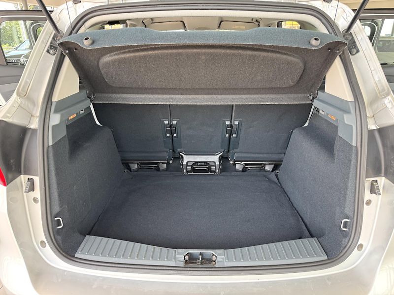 Ford C-MAX 1,6 16V*Komplet.Historie*1.MAJ - fotka 27 z 29