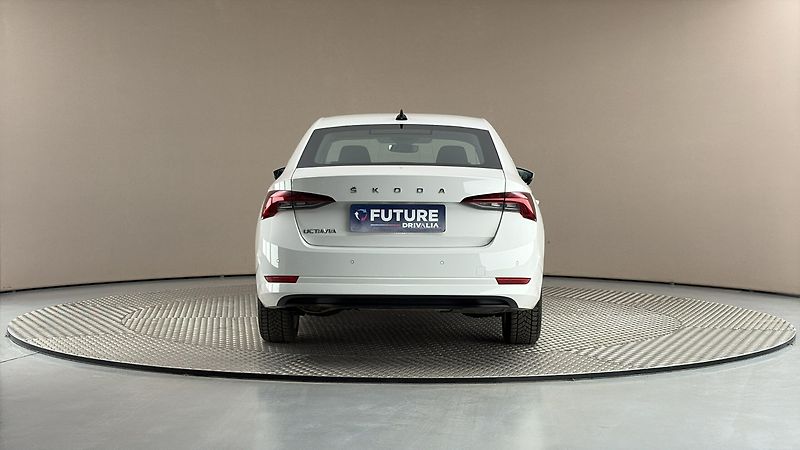 Škoda Octavia 2.0 TDI DSG Style - fotka 5 z 27