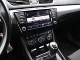 Škoda Superb 2,0 TDI 110kW CZ Aut.klima Nav - náhled 19
