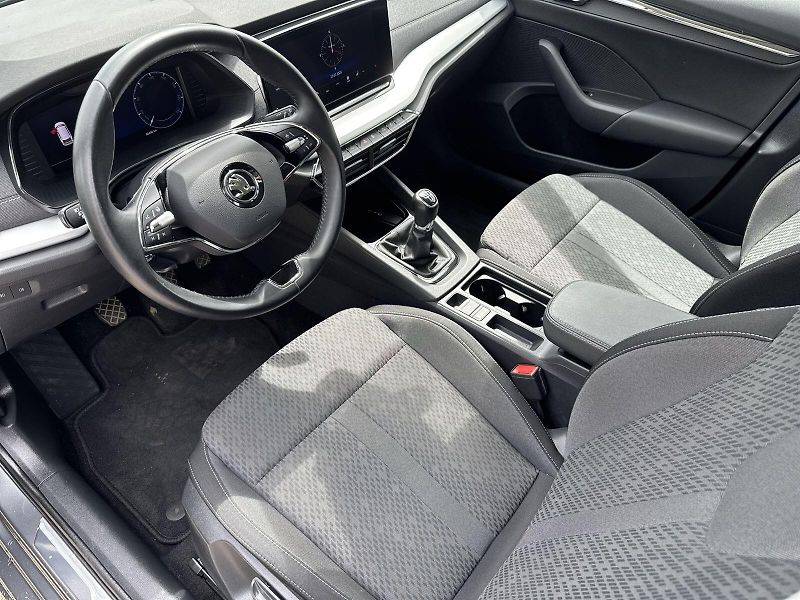 Škoda Octavia (2022) Combi 1.5 TSI Style + - fotka 7 z 34