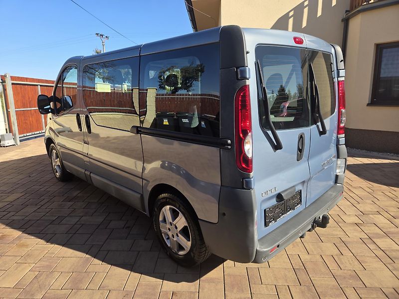 Opel Vivaro 2.0CDTI 84kw 8Míst - fotka 5 z 33