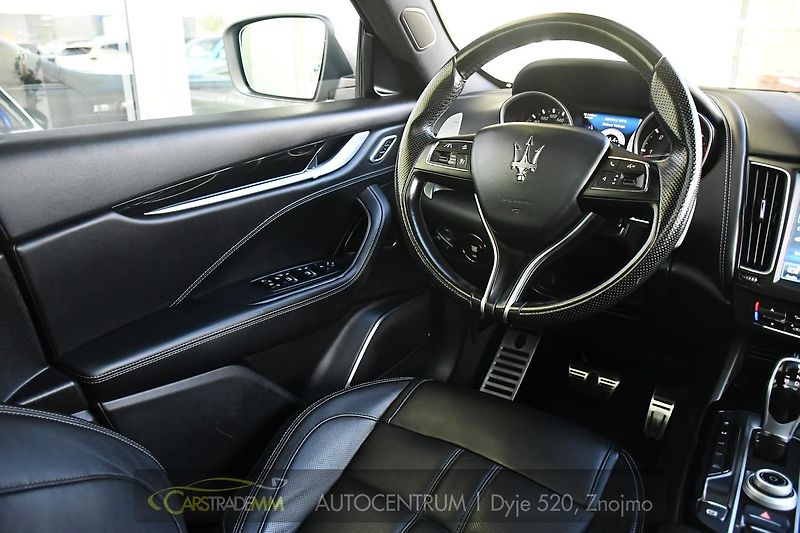 Maserati Levante 3.0D ČR Q4 H/K ACC VZDUCH - fotka 21 z 56