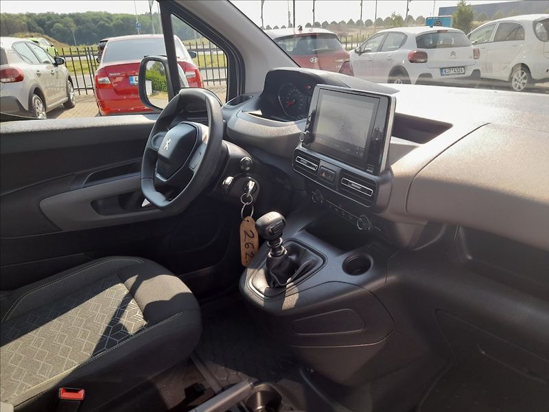 Peugeot Rifter 1,5 BlueHDi Active - fotka 15 z 20