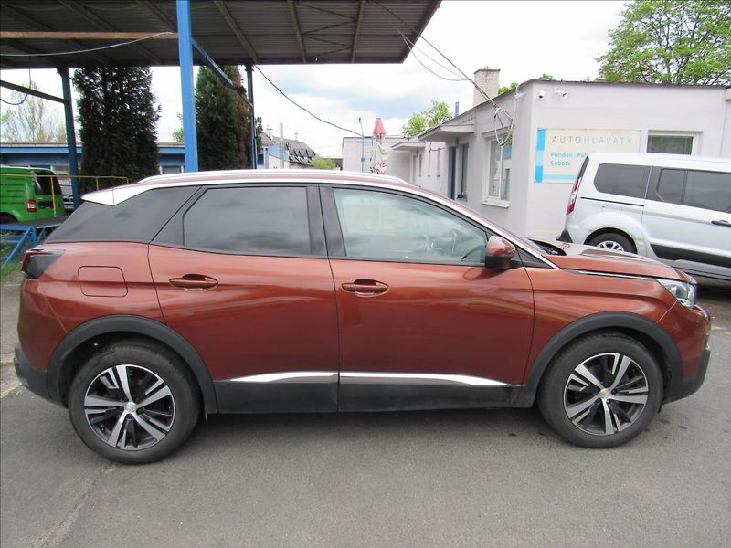 Peugeot 3008 1,2 96kW Allure 1.majitel - fotka 8 z 34